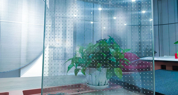 LED透明屏和LED玻璃屏有什么不同？