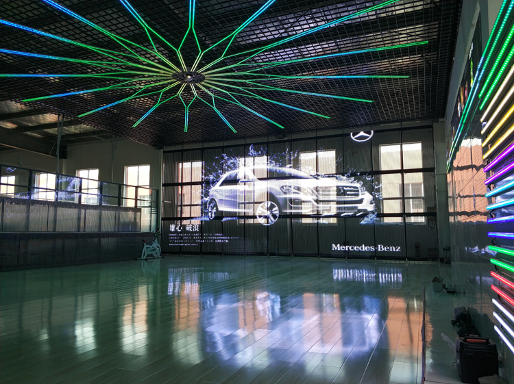 不同使用環(huán)境LED透明屏的亮度該如何選擇？