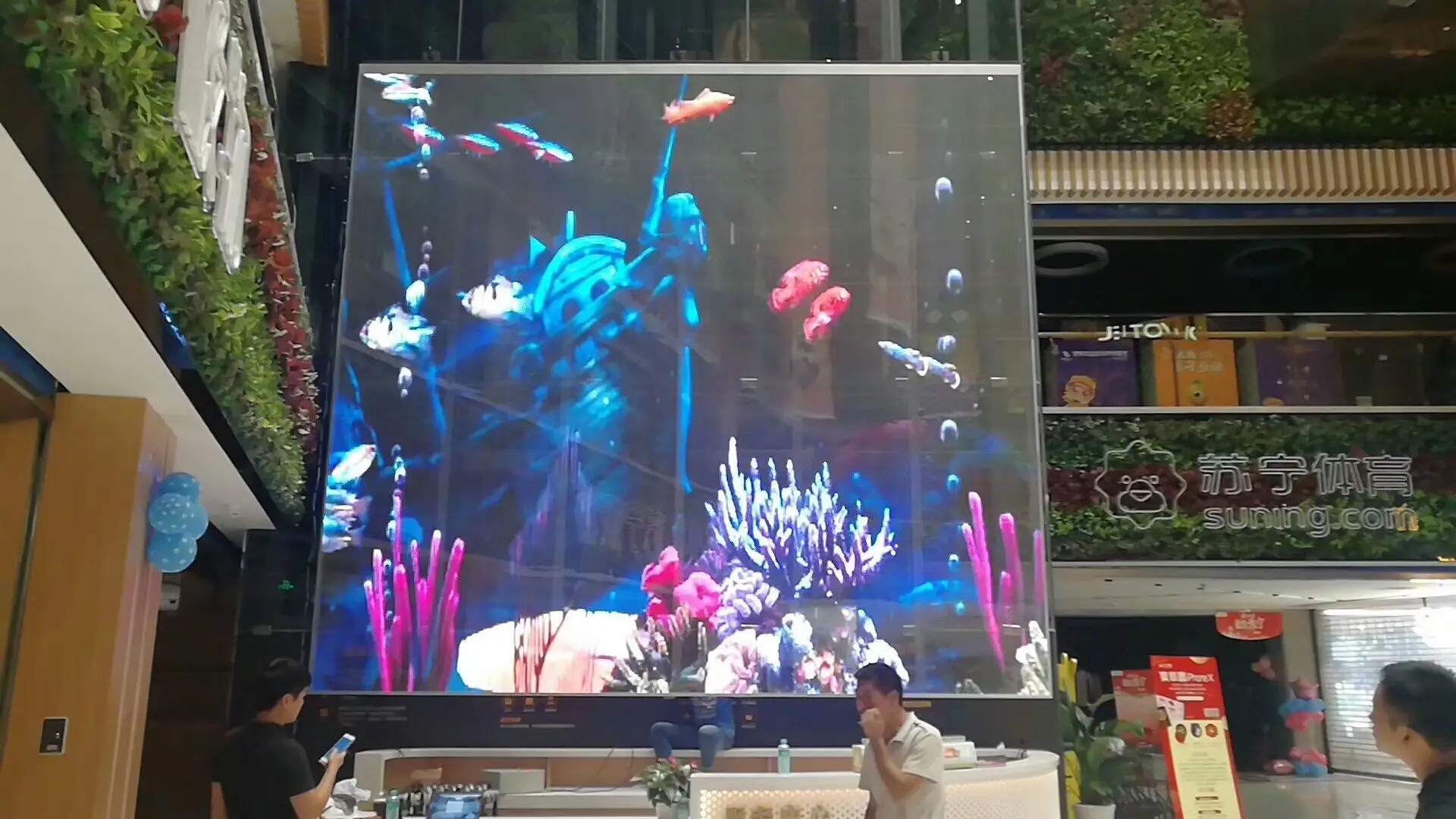 LED透明屏——商顯新選擇