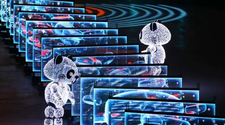 當(dāng)LED透明屏遇上“多巴胺”，一場科技與藝術(shù)的盛宴