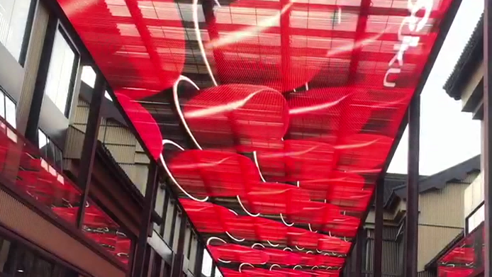 戶外led格柵屏與led格柵屏有什么區(qū)別嗎？