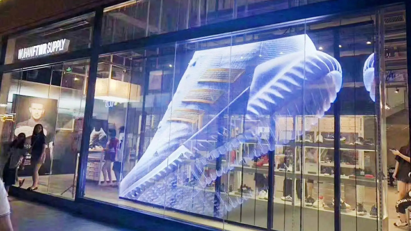 淺談LED透明屏在櫥窗中的應(yīng)用