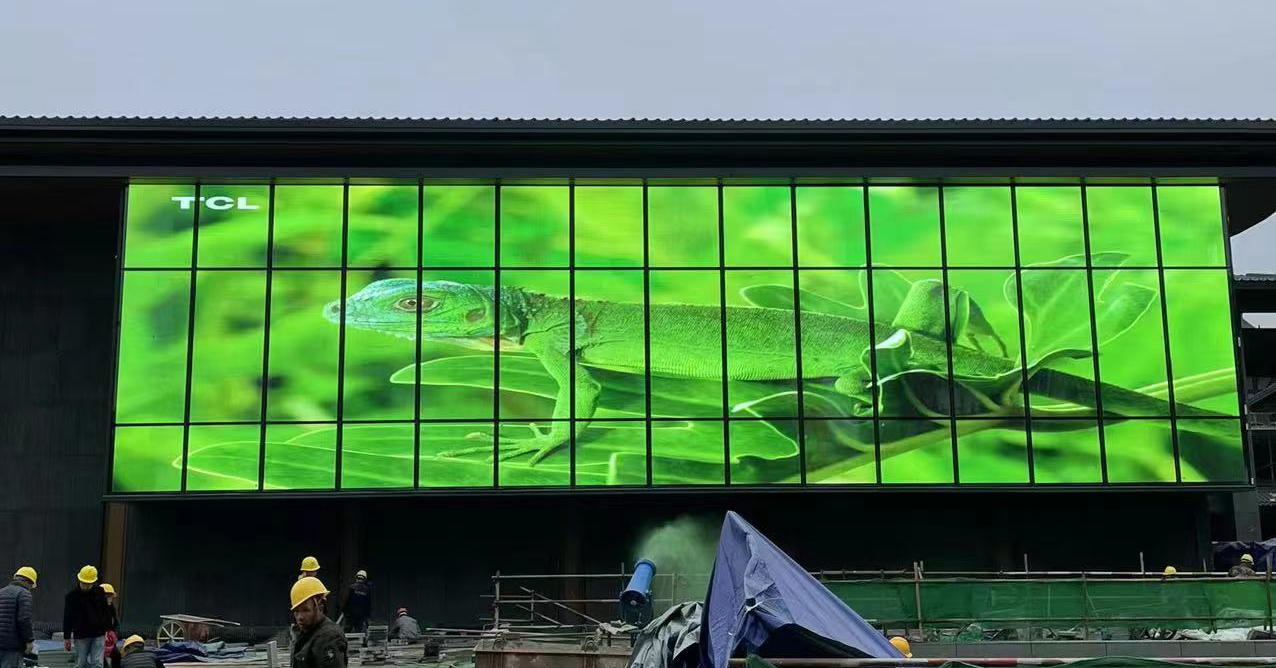 LED透明屏顯示模糊不清晰的原因有哪些？