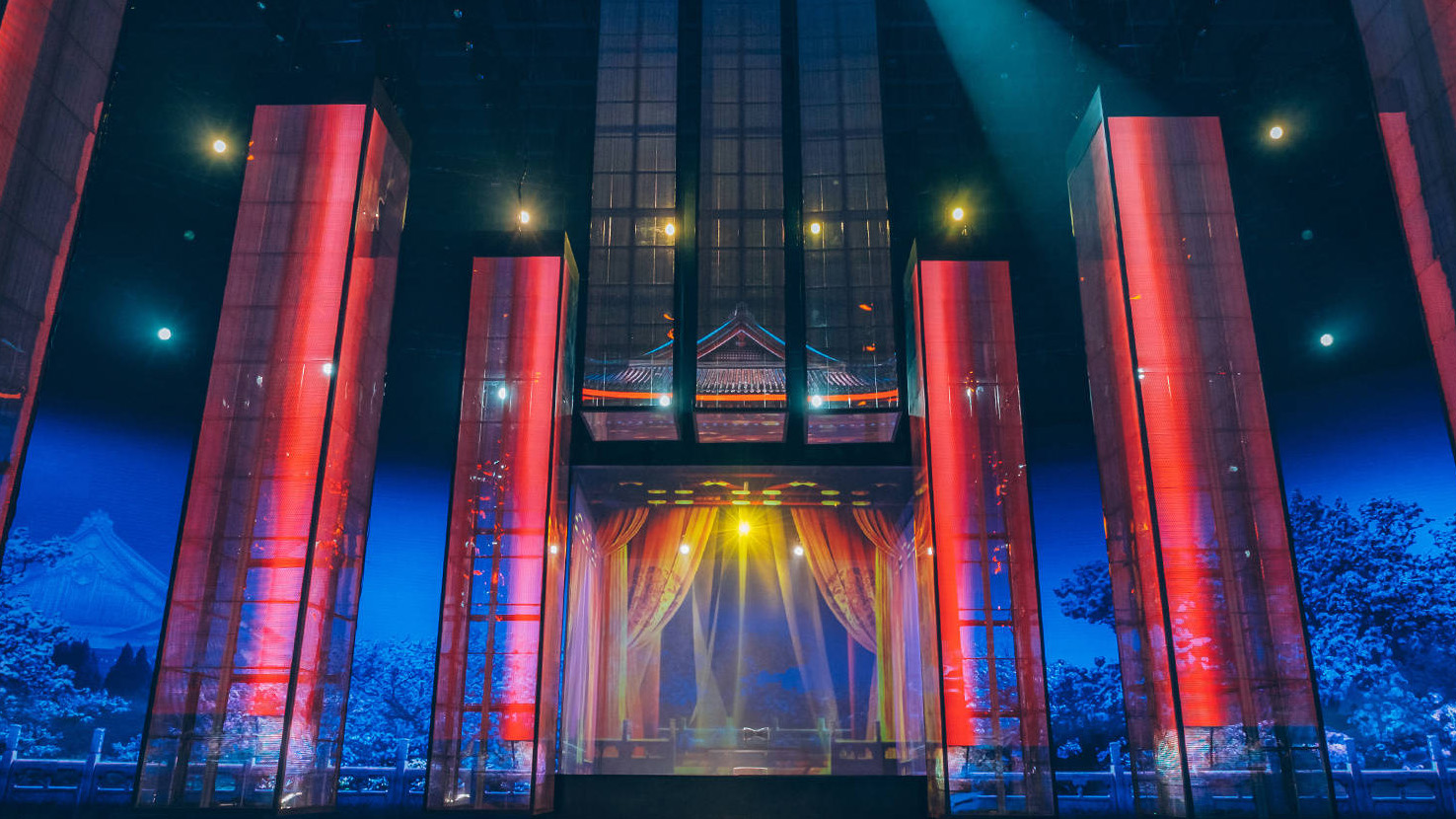 LED透明屏可以解決用戶(hù)哪些痛點(diǎn)問(wèn)題？