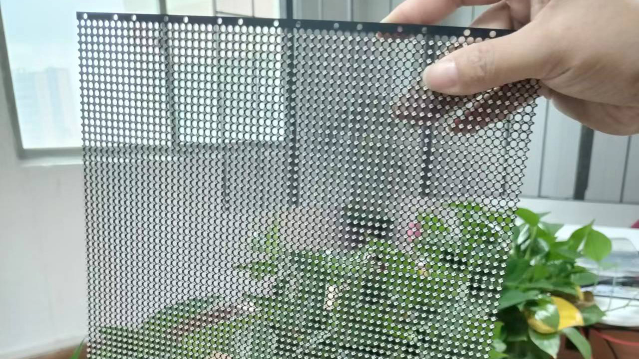 2024顯示新風(fēng)向，LED全息隱形屏來襲